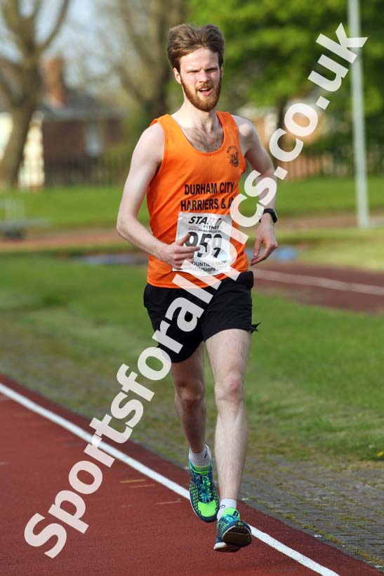 North Eastern 10000 metres Championships, Monkton Stadium, Jarrow. Photo: David T. Hewitson/Sports for All Pics